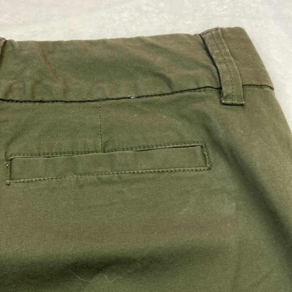 G.H. Bass & Co. Chino Bermuda Shorts Army Green Size 6 - Picture 6 of 7